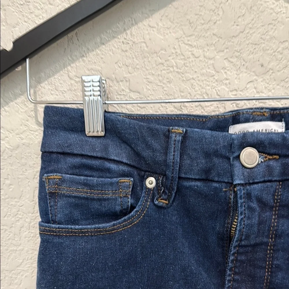 Women's Dark Blue Jeans size 26